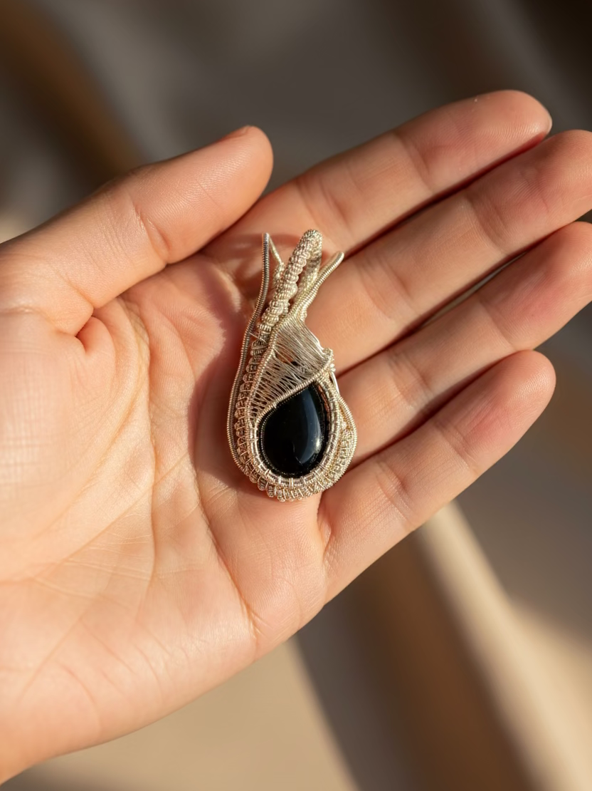 Luna Noir Pendant