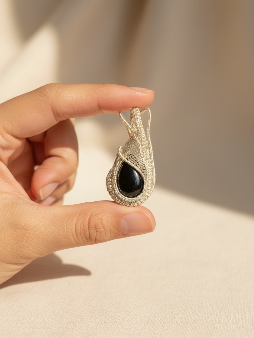 Luna Noir Pendant