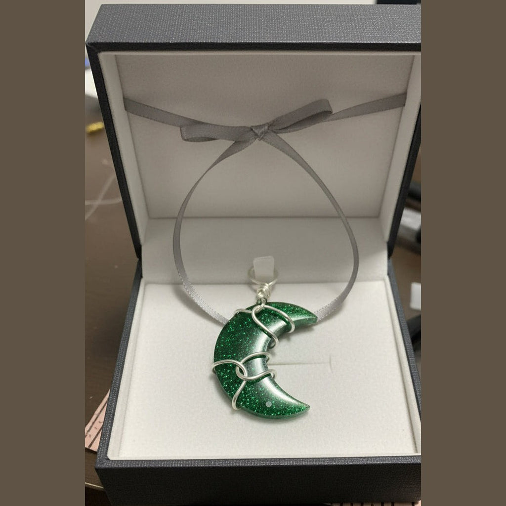 Resin Crescent Moon Pendant – Silver-Colored Copper Wire Wrapped (4 cm)