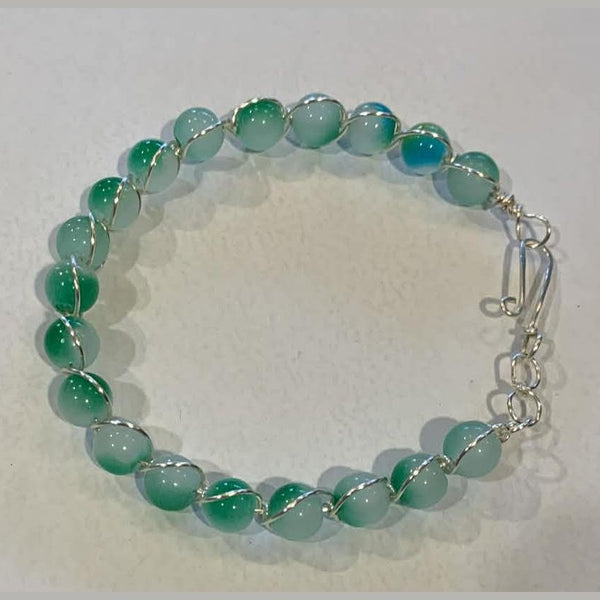 Green Glass Bead Bracelet – Silver-toned Copper Wire Wrapped (7.5")