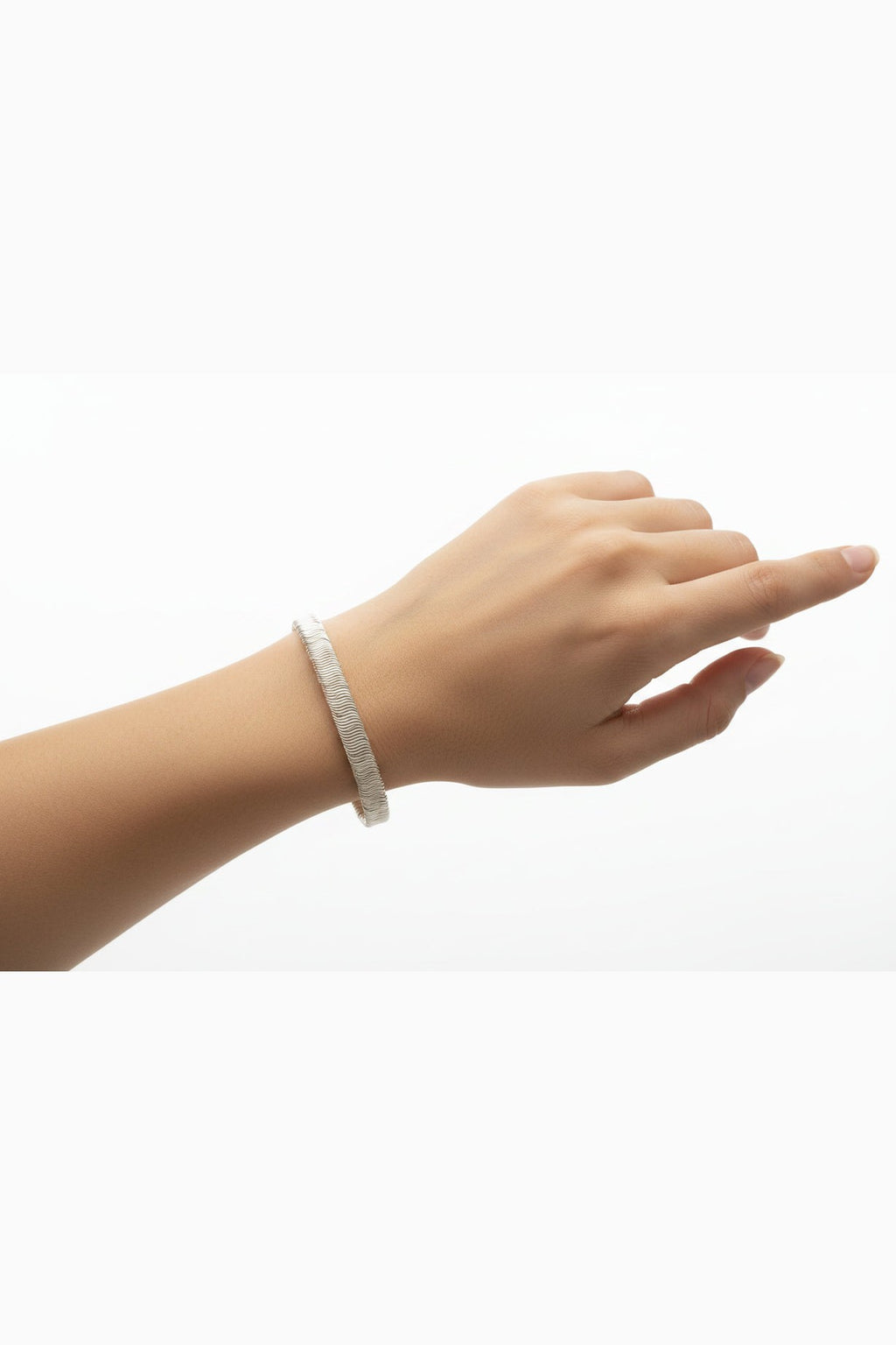 Silver-Toned Copper Spiral Cuff Bracelet – 7.5"